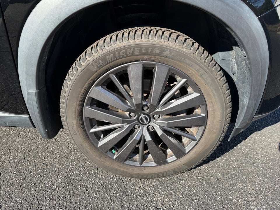 2022 Nissan Pathfinder SL 2WD