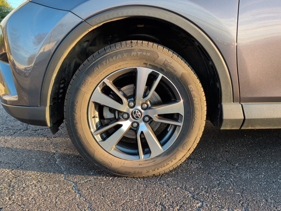 2018 Toyota RAV4 XLE