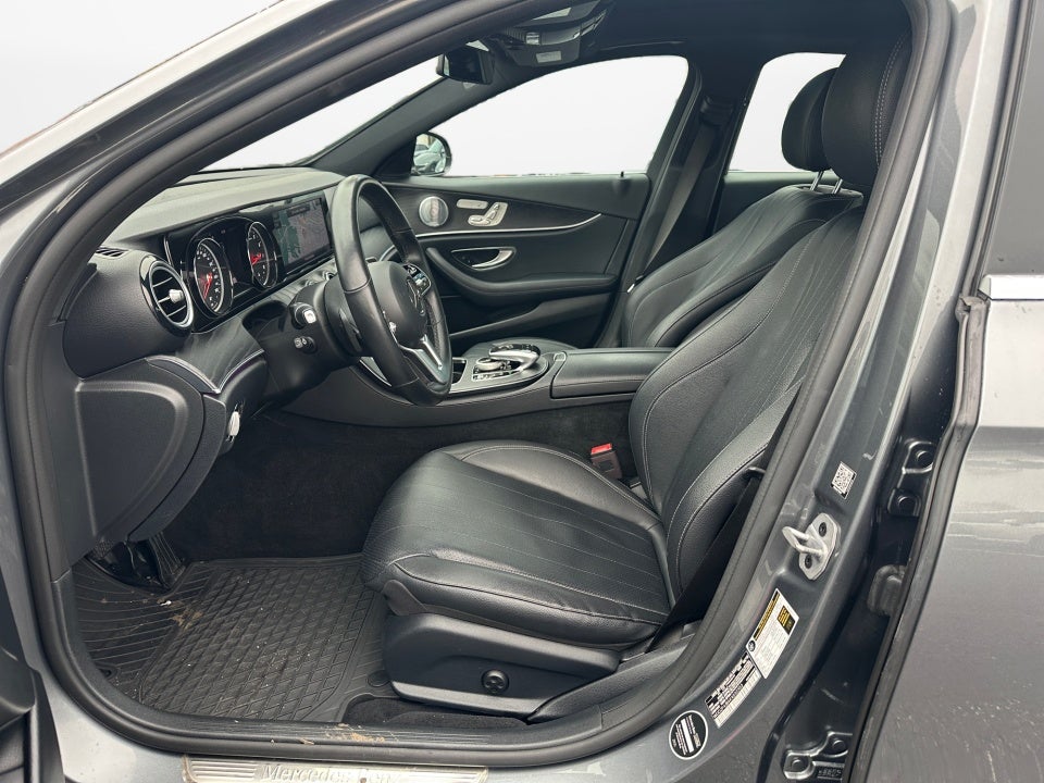 2019 Mercedes-Benz E 300 E 300