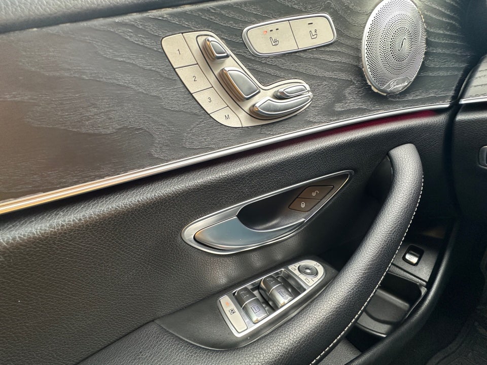 2019 Mercedes-Benz E 300 E 300