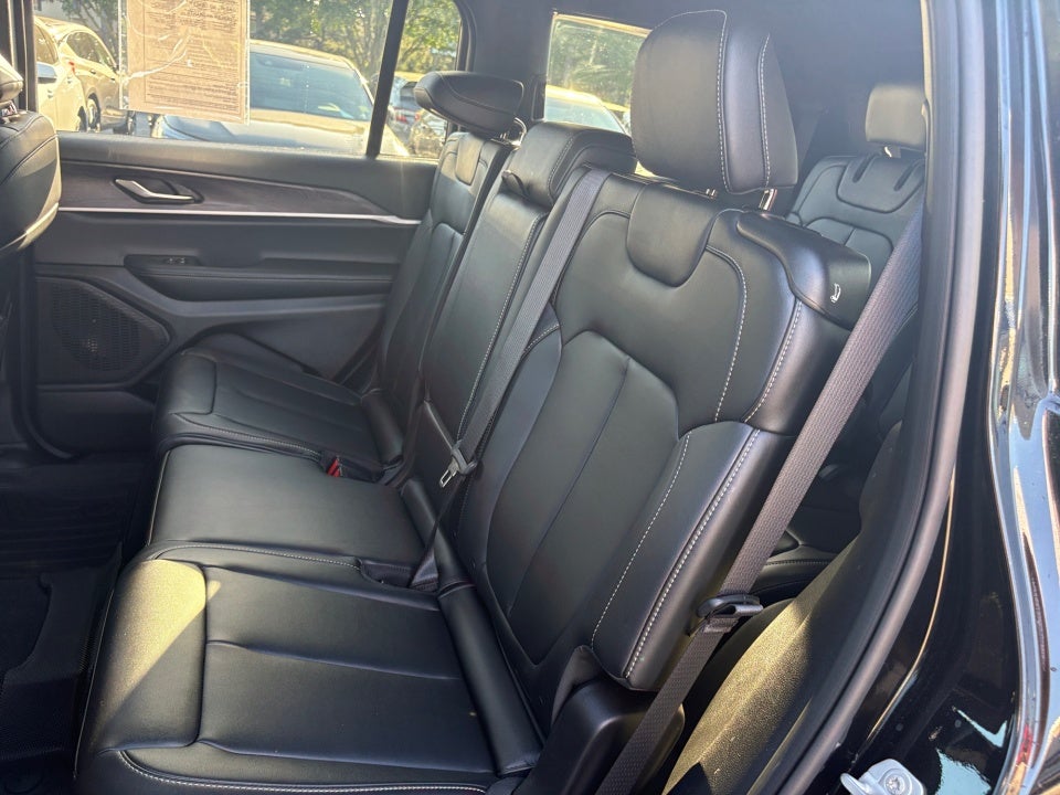 2025 Jeep Grand Cherokee L Limited 4x4