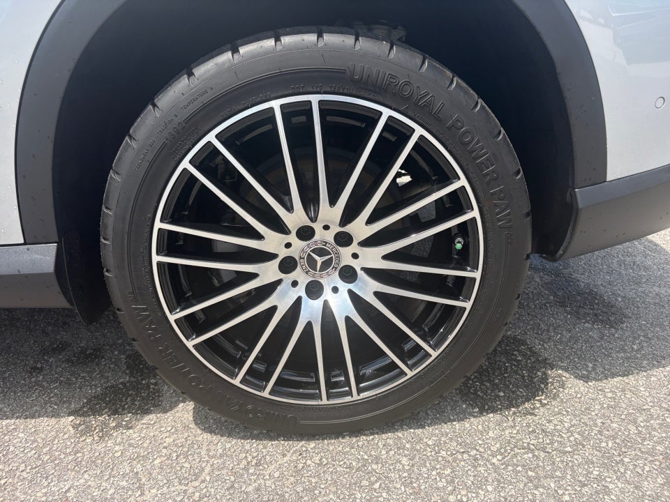 2023 Mercedes-Benz GLC 300 GLC 300