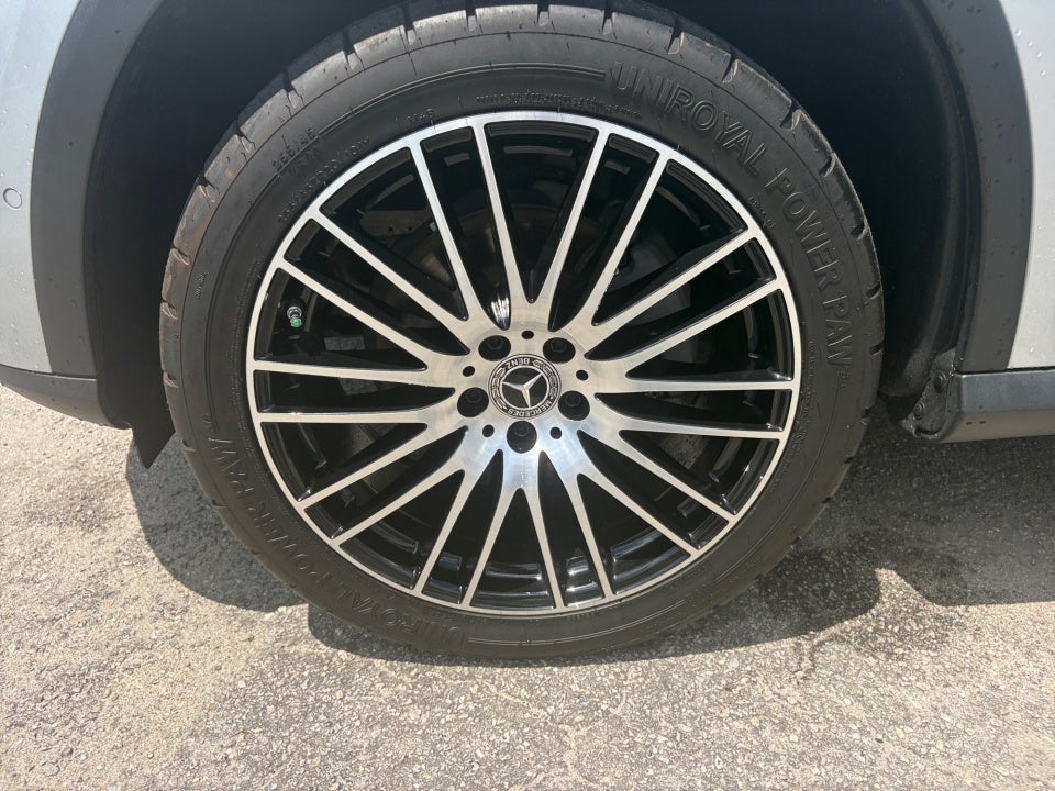 2023 Mercedes-Benz GLC 300 GLC 300