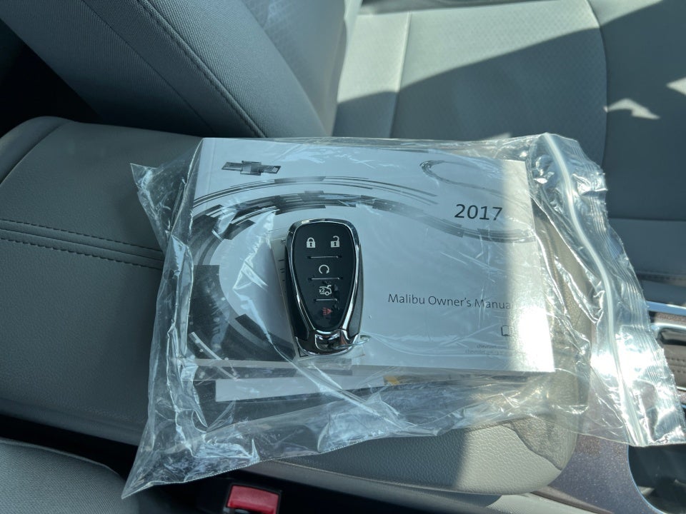 2017 Chevrolet Malibu Hybrid Hybrid