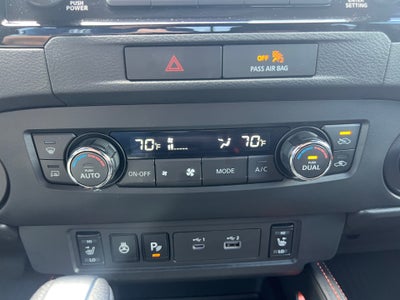 2022 Nissan Frontier Crew Cab PRO-X 4x2