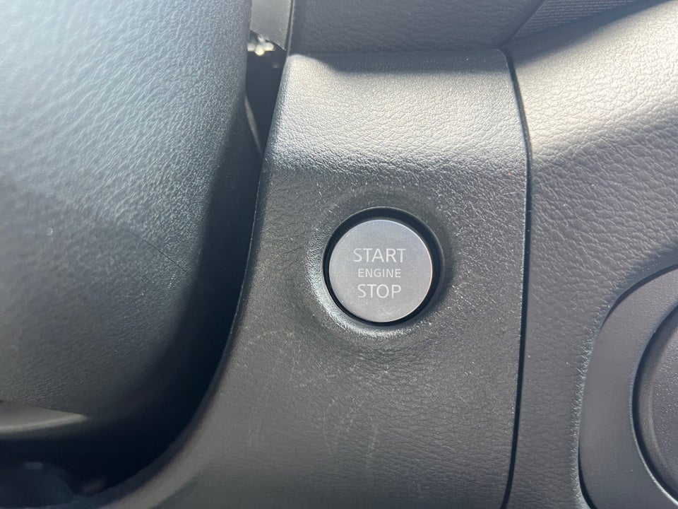 2022 Nissan Frontier Crew Cab PRO-X 4x2