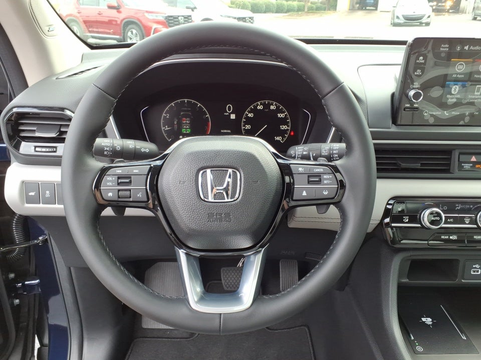 2025 Honda Pilot Touring