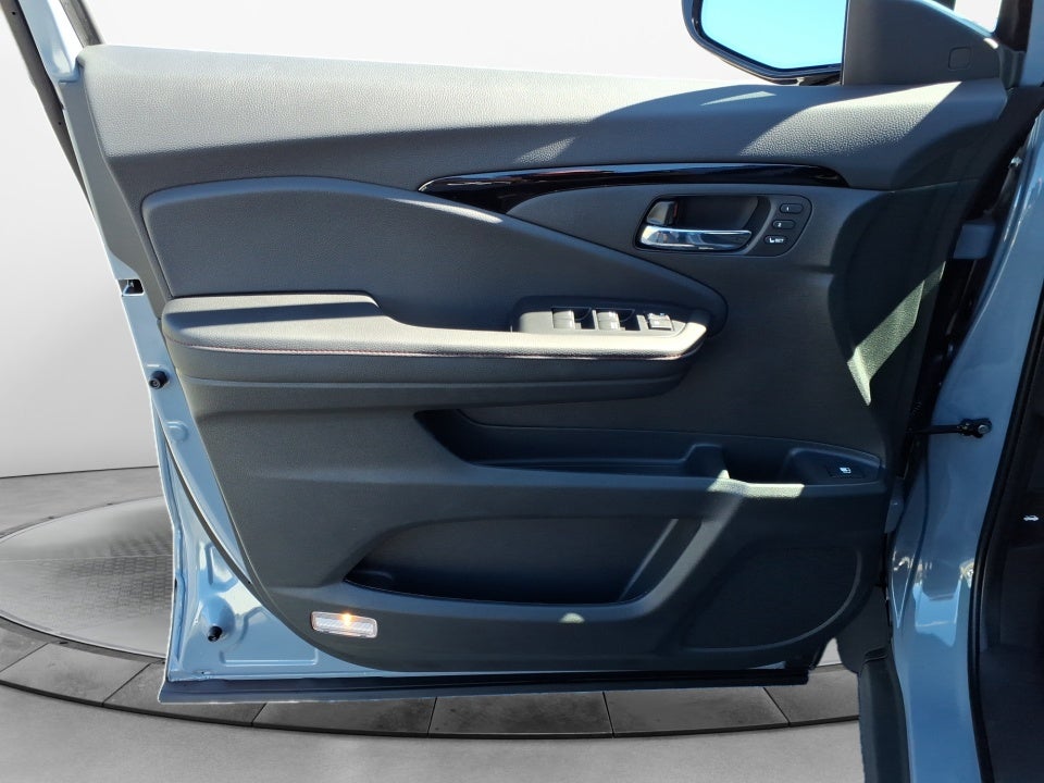 2026 Honda Ridgeline Black Edition Two-Tone