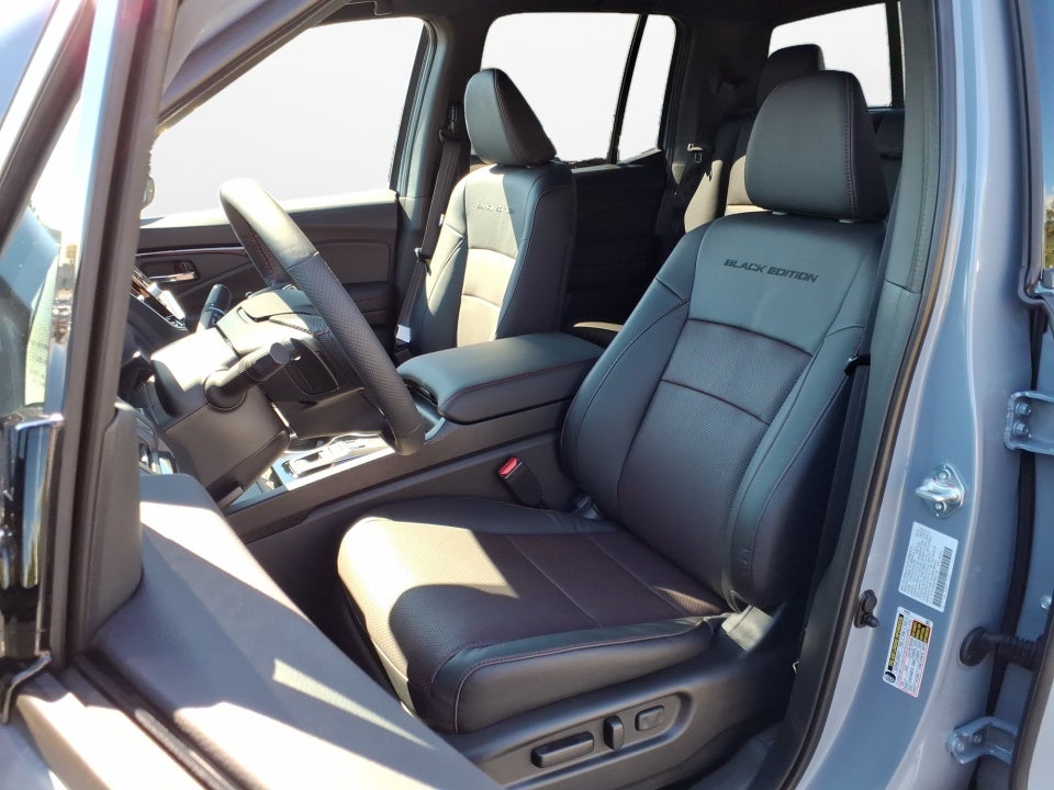 2026 Honda Ridgeline Black Edition Two-Tone