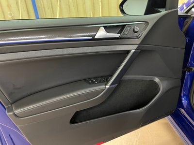 2017 Volkswagen Golf R 4-Door w/DCC & Navigation