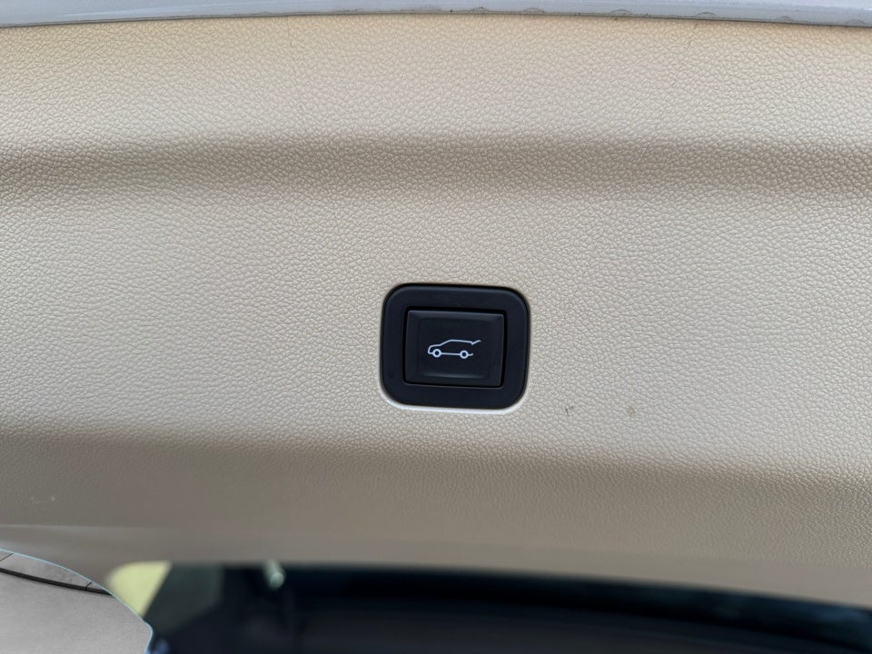 2023 Cadillac Escalade 4WD Premium Luxury