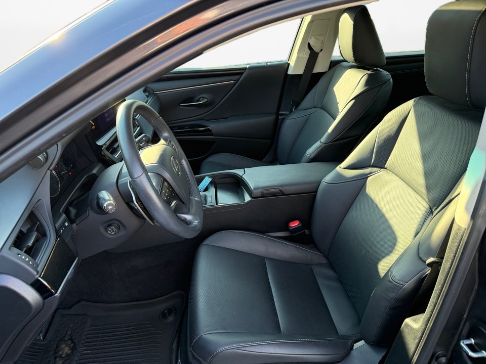 2023 Lexus ES 350 Ultra Luxury