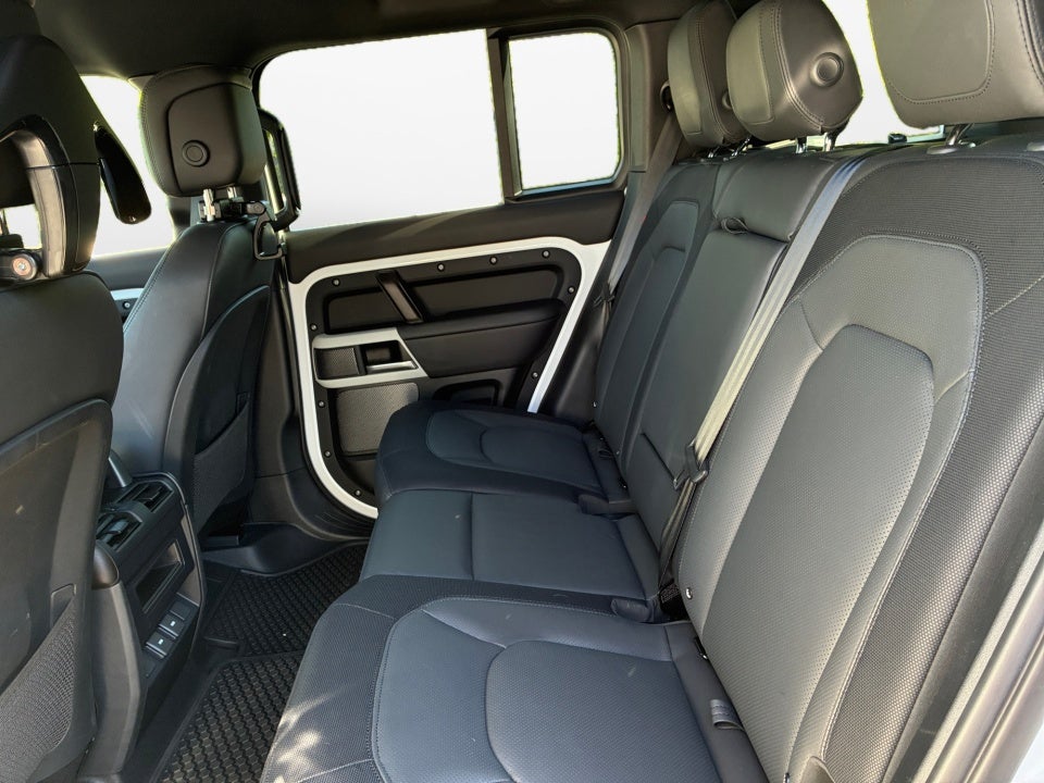 2023 Land Rover Defender 110 X-Dynamic SE