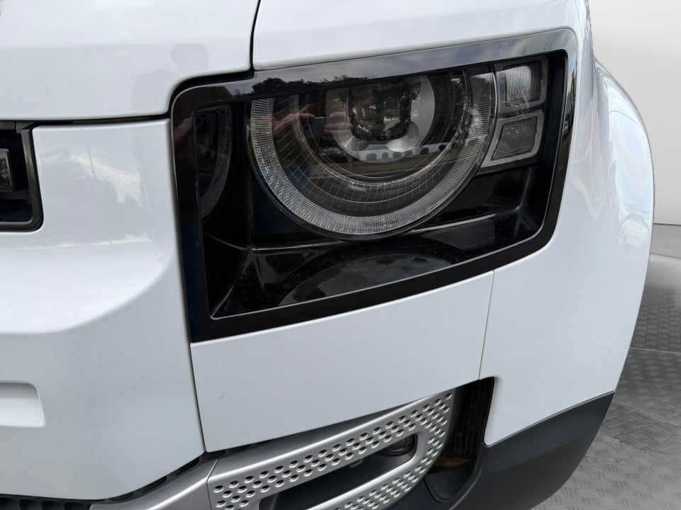 2022 Land Rover Defender 110 S