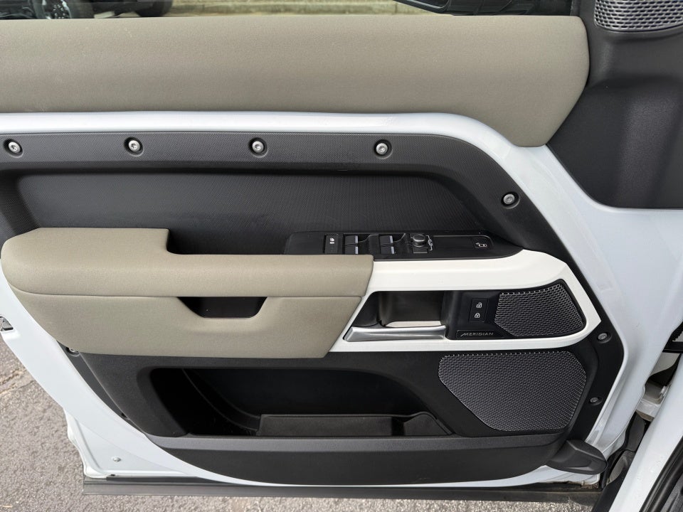 2022 Land Rover Defender 110 S