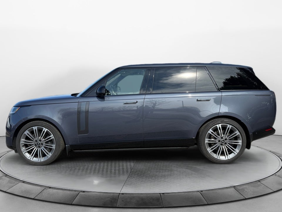 2024 Land Rover Range Rover P530 SE