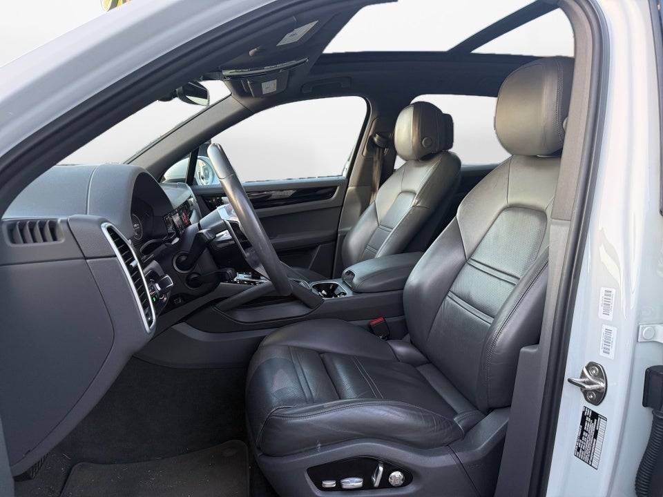 2019 Porsche Cayenne Base