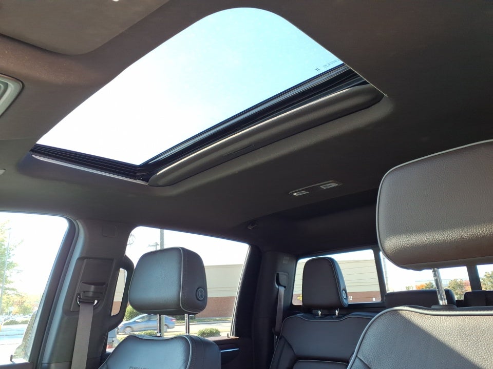 2024 GMC Sierra 2500HD 4WD Crew Cab Standard Bed Denali