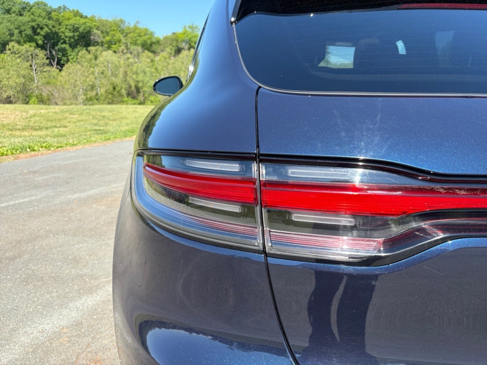 2021 Porsche Macan Base