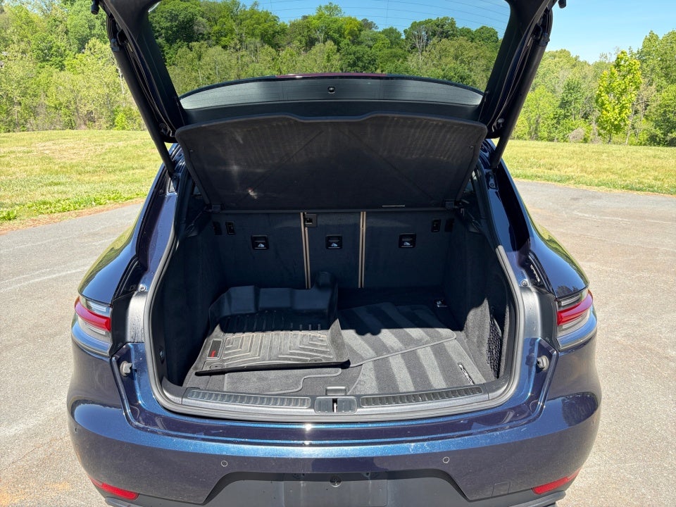2021 Porsche Macan Base