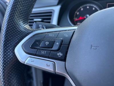 2021 Volkswagen Atlas Cross Sport 3.6L V6 SE w/Technology R-Line