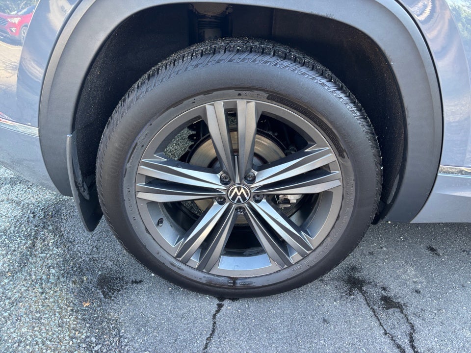 2021 Volkswagen Atlas Cross Sport 3.6L V6 SE w/Technology R-Line