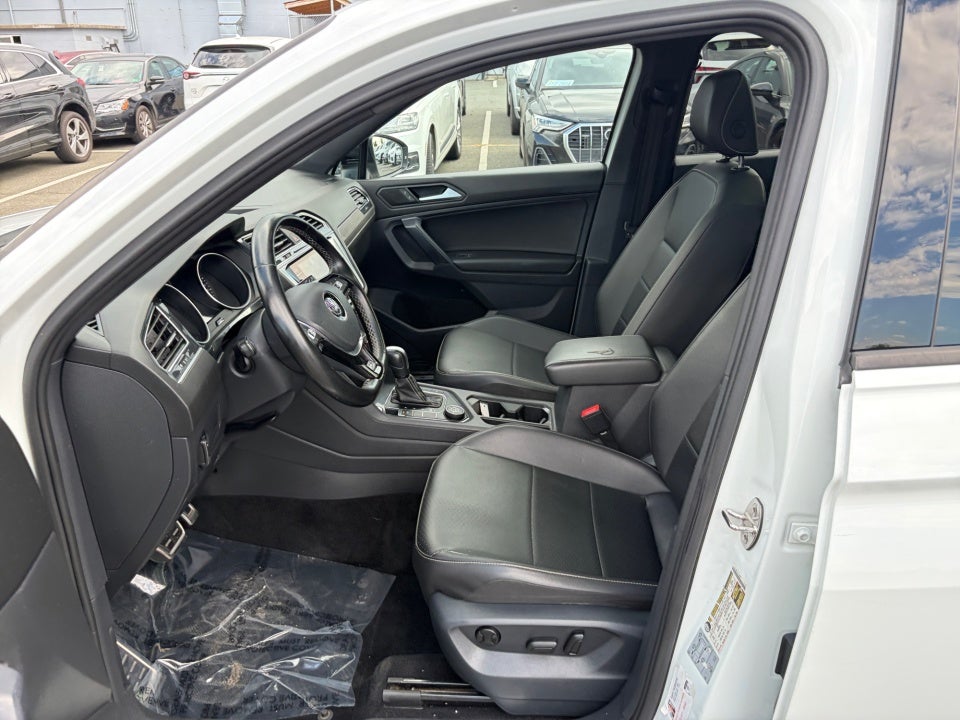 2021 Volkswagen Tiguan 2.0T SE R-Line Black