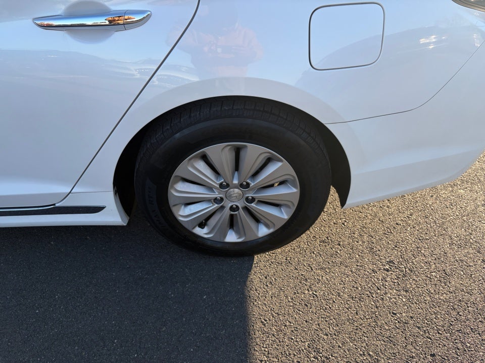 2016 Hyundai Sonata Hybrid SE