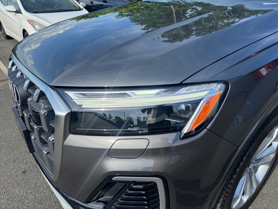 2025 Audi Q7 Premium 45 TFSI quattro Tiptronic