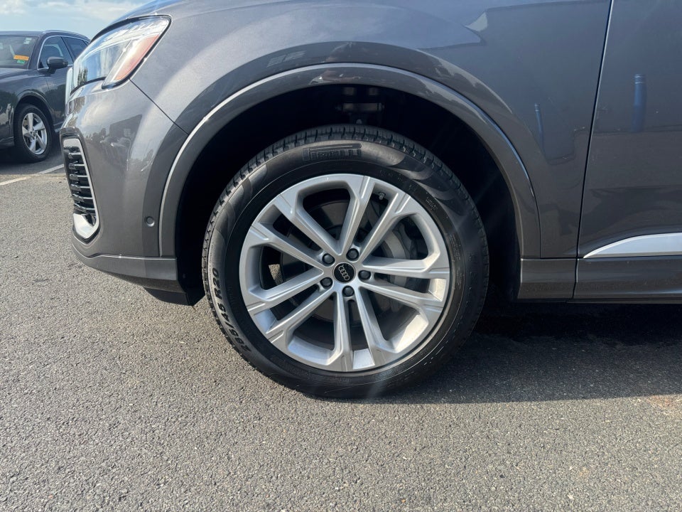 2025 Audi Q7 Premium 45 TFSI quattro Tiptronic