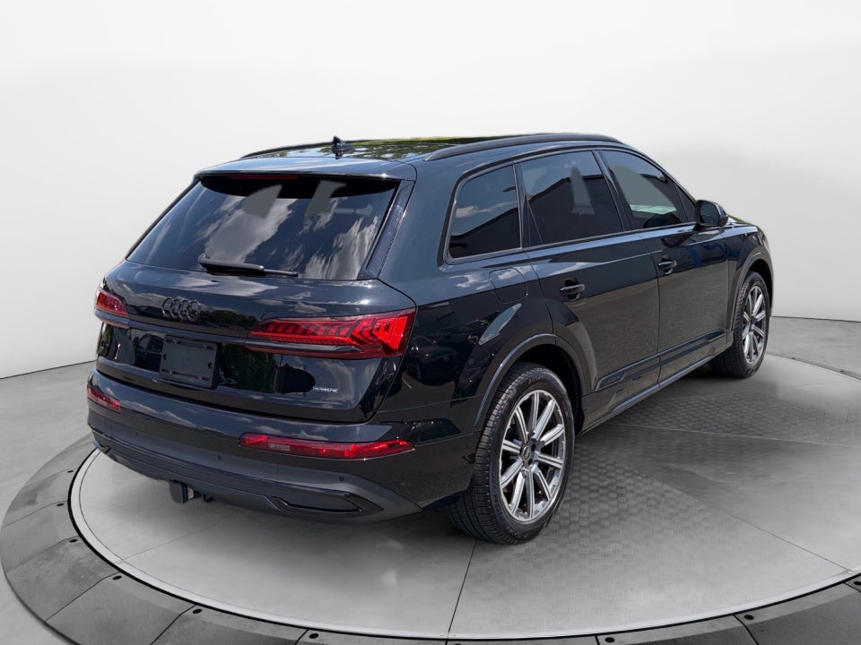 2023 Audi Q7 Premium Plus