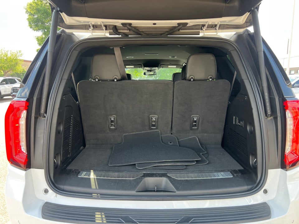 2023 GMC Yukon 4WD AT4