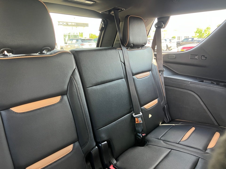 2023 GMC Yukon 4WD AT4