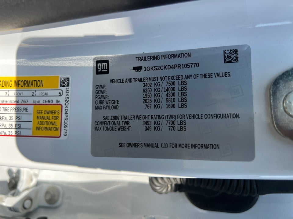 2023 GMC Yukon 4WD AT4