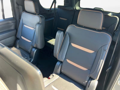 2023 GMC Yukon XL 4WD AT4