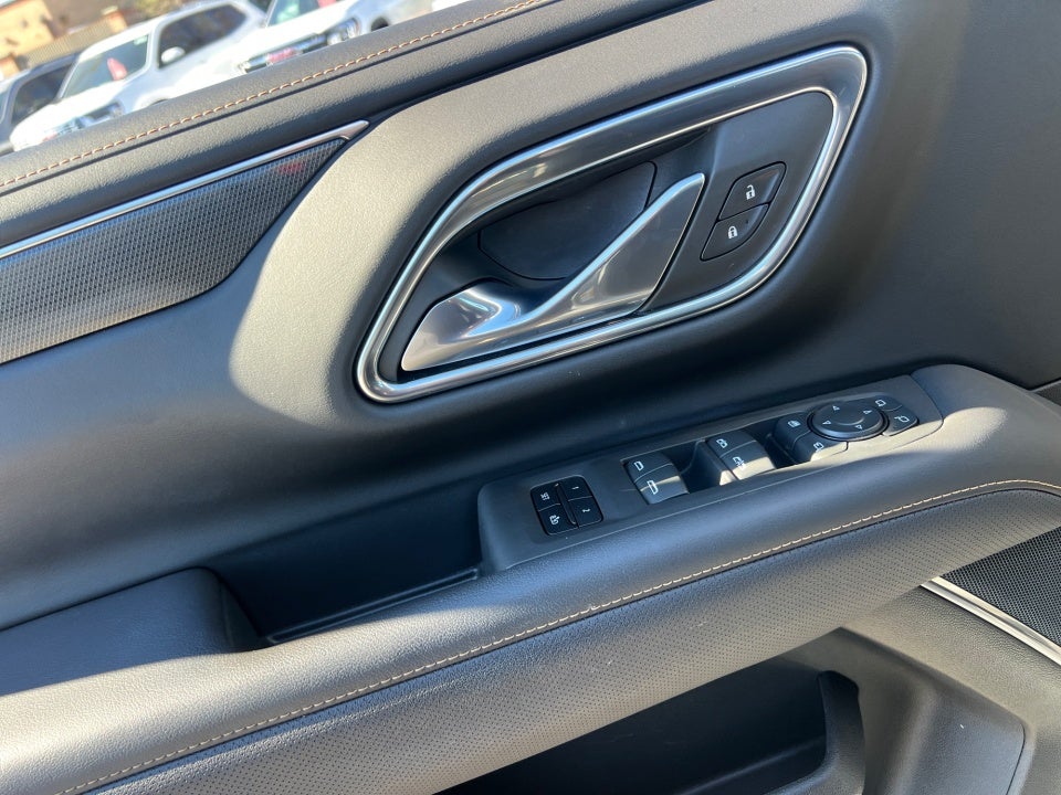 2023 GMC Yukon XL 4WD AT4