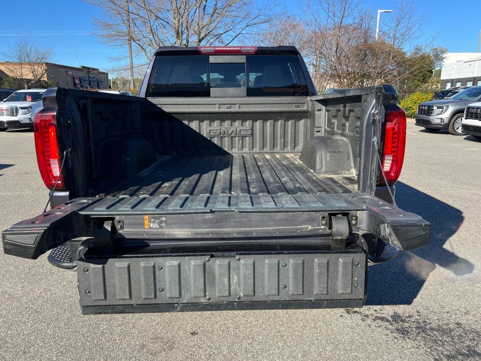 2022 GMC Sierra 1500 4WD Crew Cab Short Box SLT