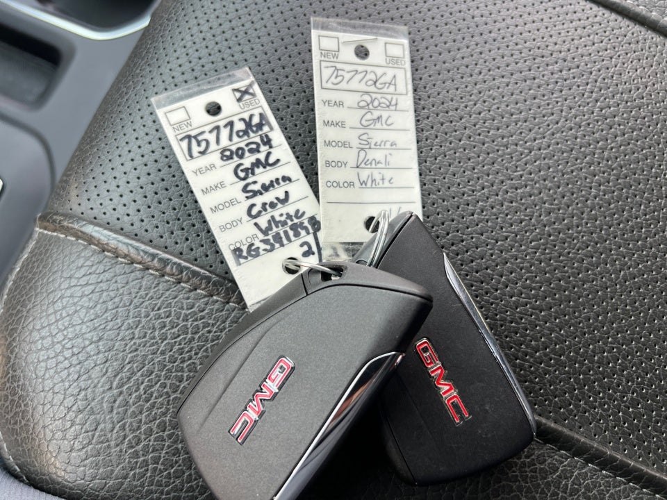 2024 GMC Sierra 1500 4WD Crew Cab Short Box Denali